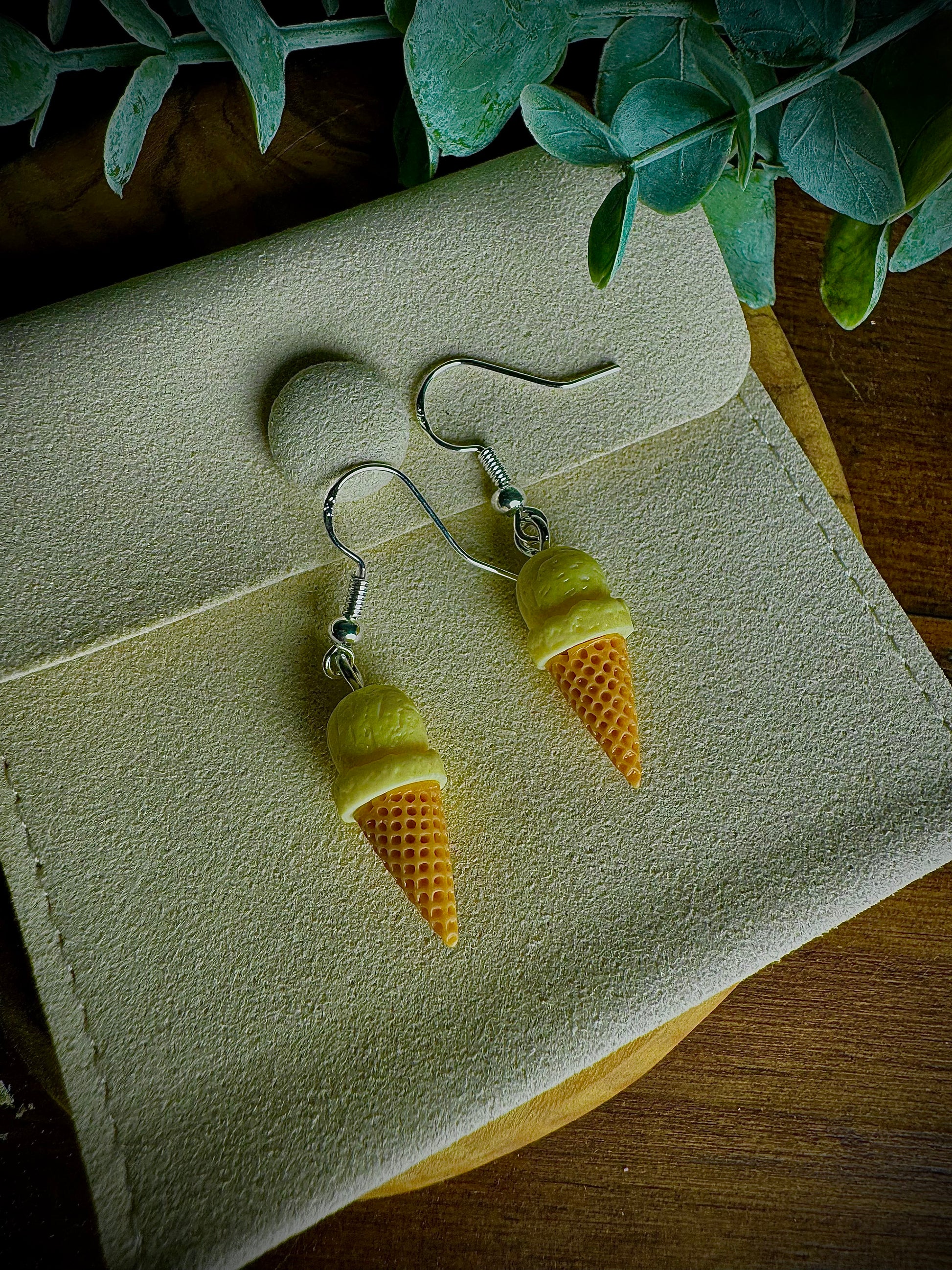 Creamy Cones
