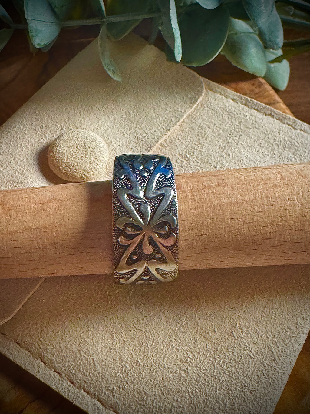 Shadowlace Ring