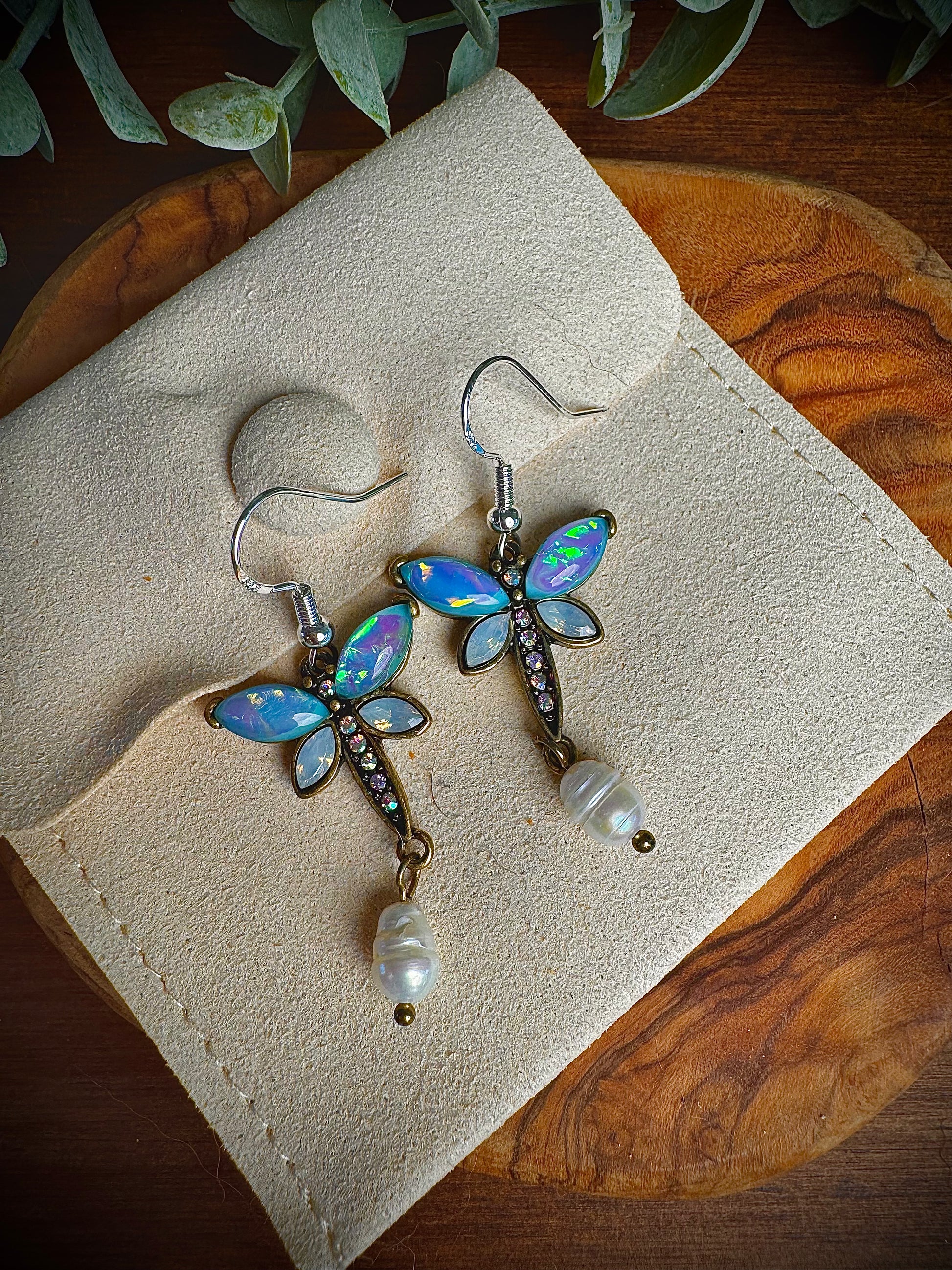 Pearl Wing