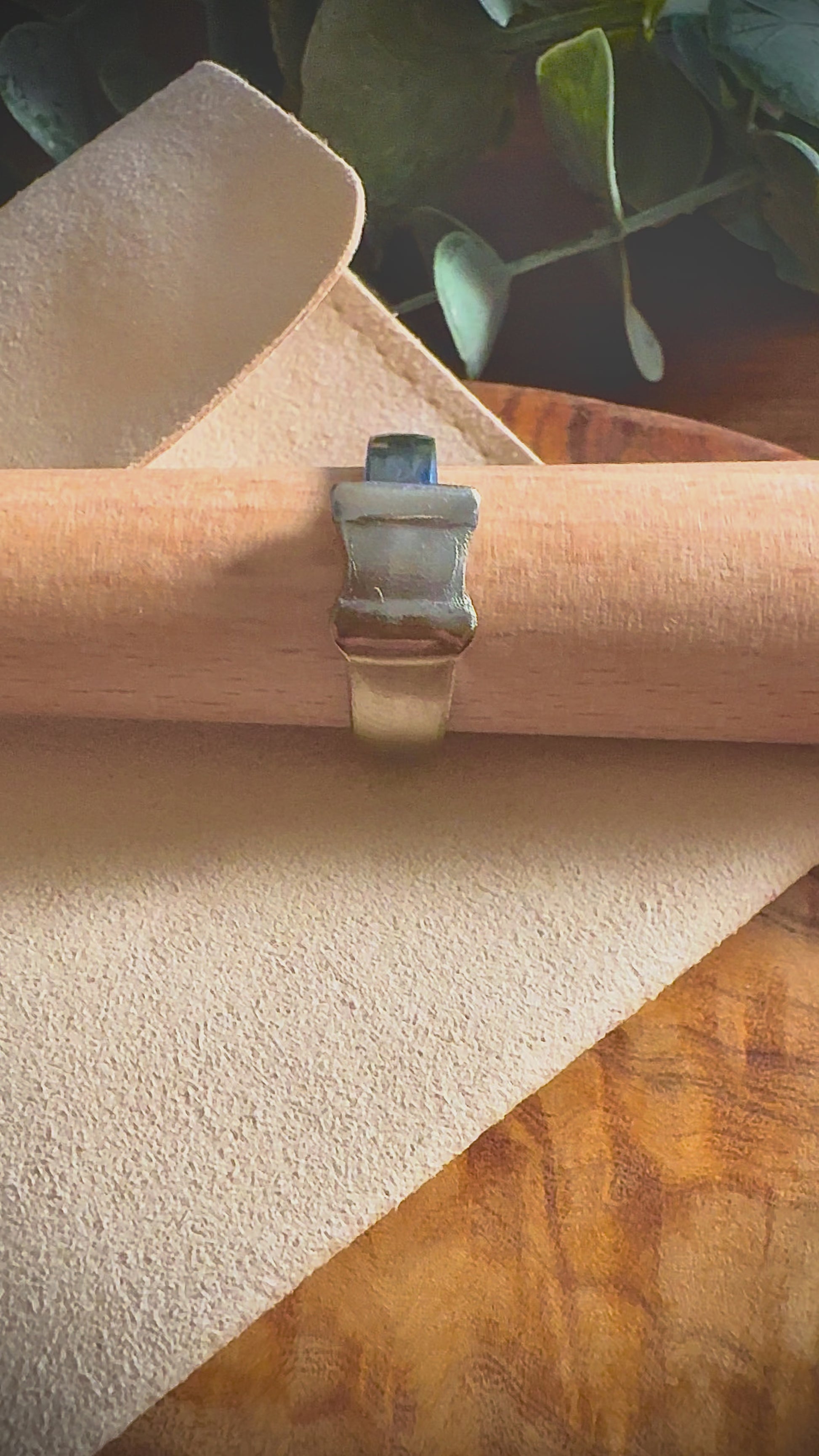 Double knot Ring